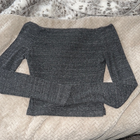 Brandy Melville Tops - Brandy Melville Off the Shoulder Top